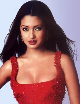 Riya Sen - riya_sen_007.jpg