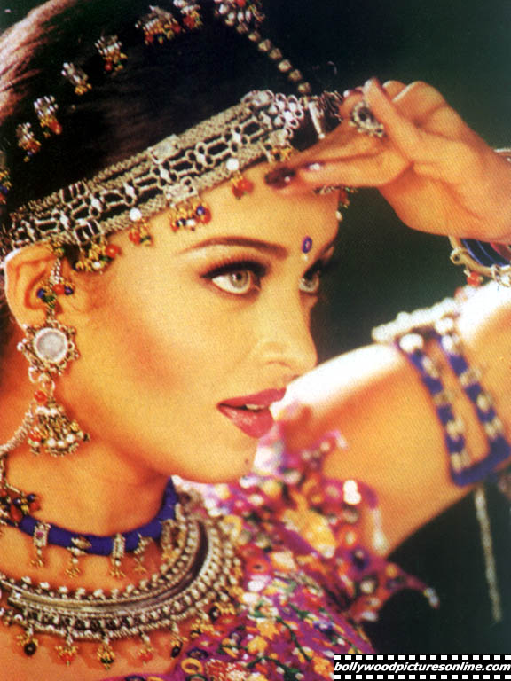 Aishwarya Rai - aishwarya_rai_018_qj.jpg