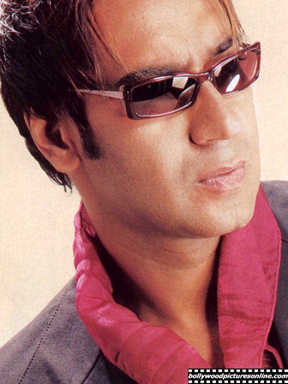 Ajay Devgan - ajay_devgan_002_ro.jpg