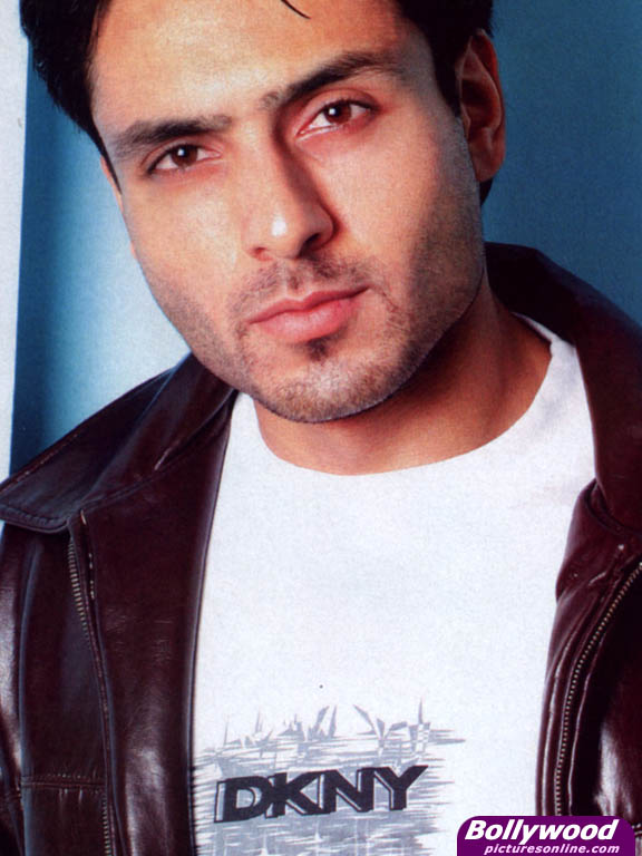 Iqbal Khan - iqbal_khan_003_ur.jpg