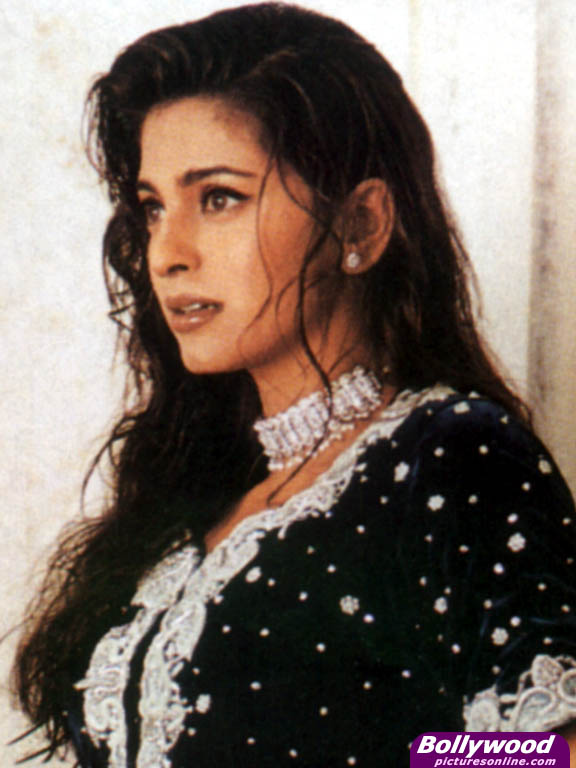 Juhi Chawla - juhi_chawla_005_ro.jpg