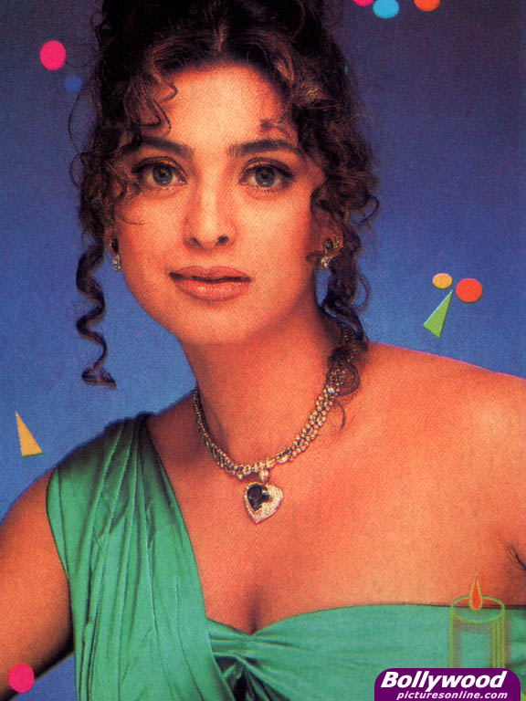 Juhi Chawla - juhi_chawla_012_oh.jpg