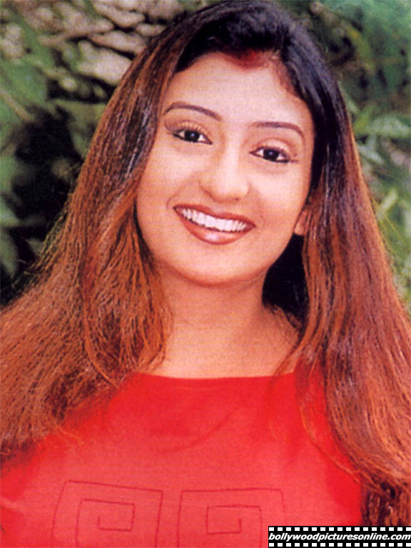 Juhi Parmar - juhi_parmar_002_pq.jpg