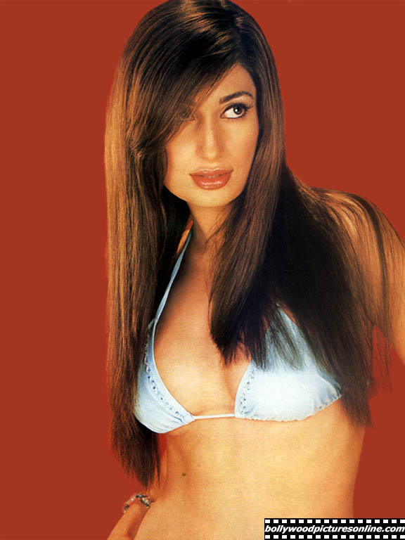 Negar Khan - negar_khan_002_dr.jpg