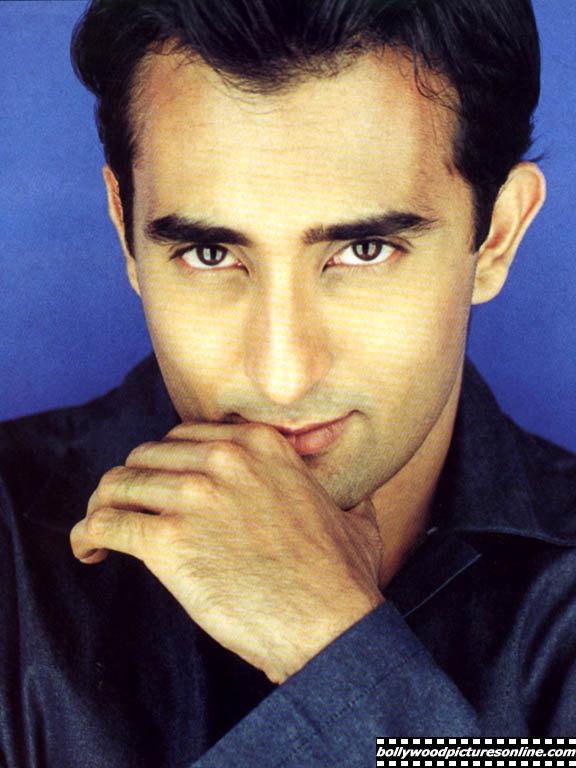 Rahul Khanna - rahul_khanna_001_qs.jpg