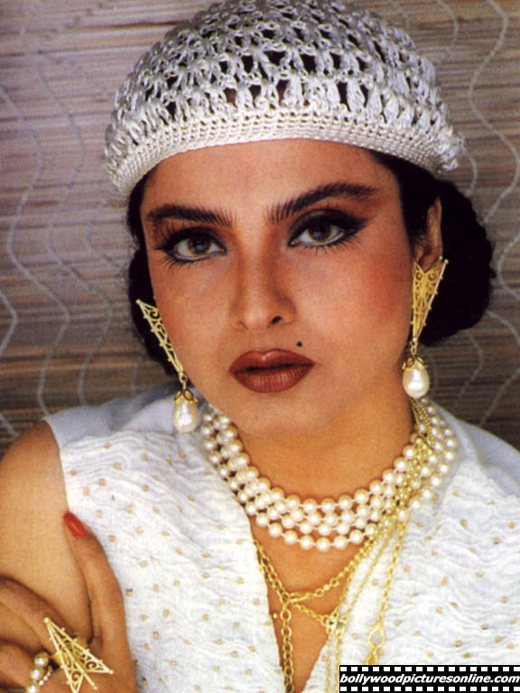 Rekha - rekha_001_fd.jpg