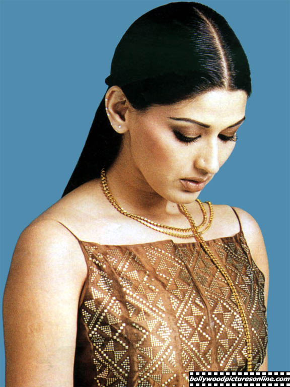 Sonali Bendre - sonali_bendre_006_gu.jpg