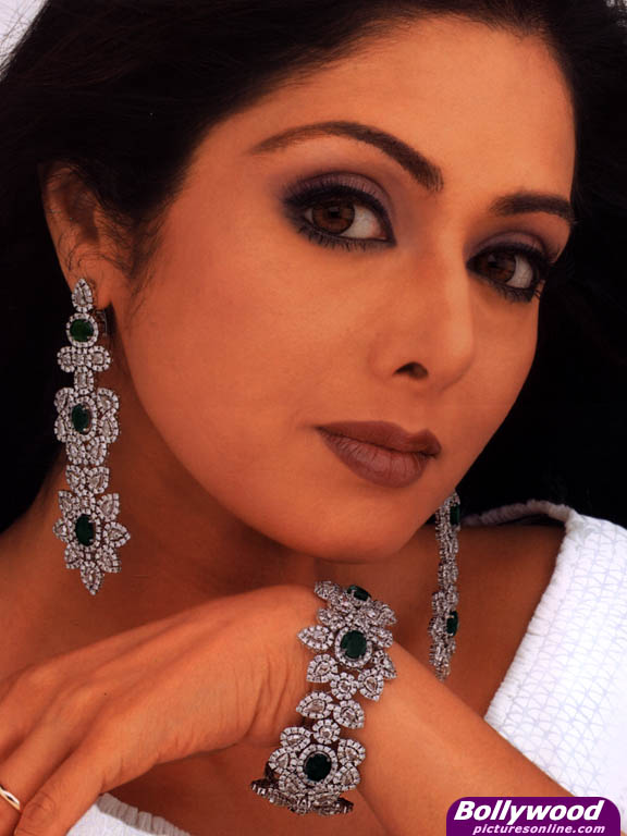 Sridevi - sridevi_003_hs.jpg